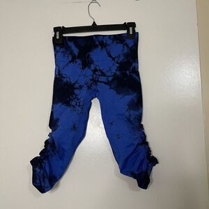 LULULEMON blue black splatter capri seamless leggings size 4
